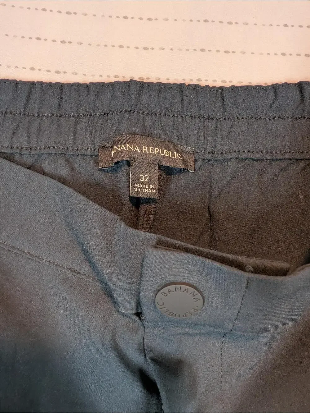 Banana Republic Traveler Black Slim Tapered Stretch Jogger Pants Mens 32x28